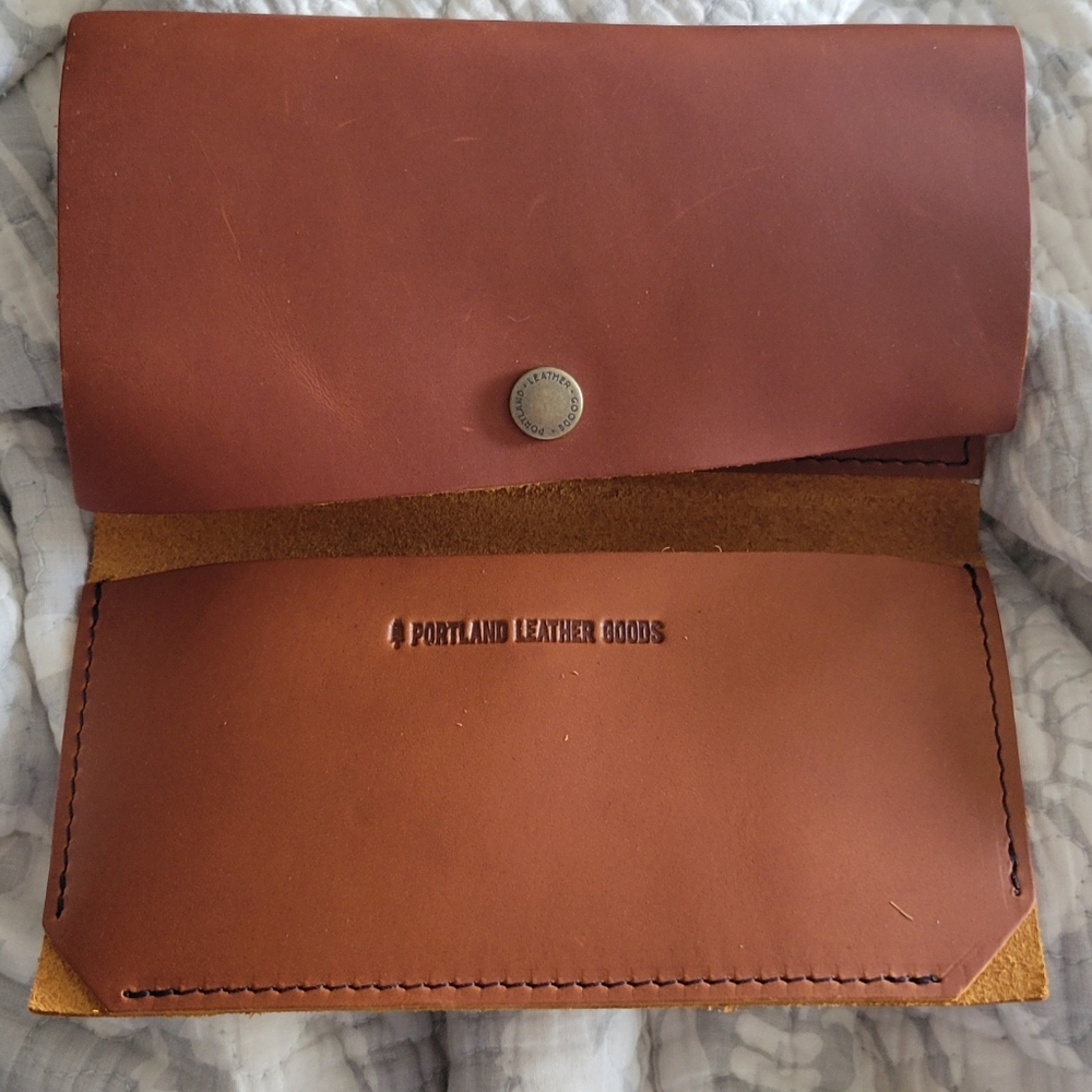 Portland Leather Rancher Wallet In "Honey" - Picture 2 of 4
